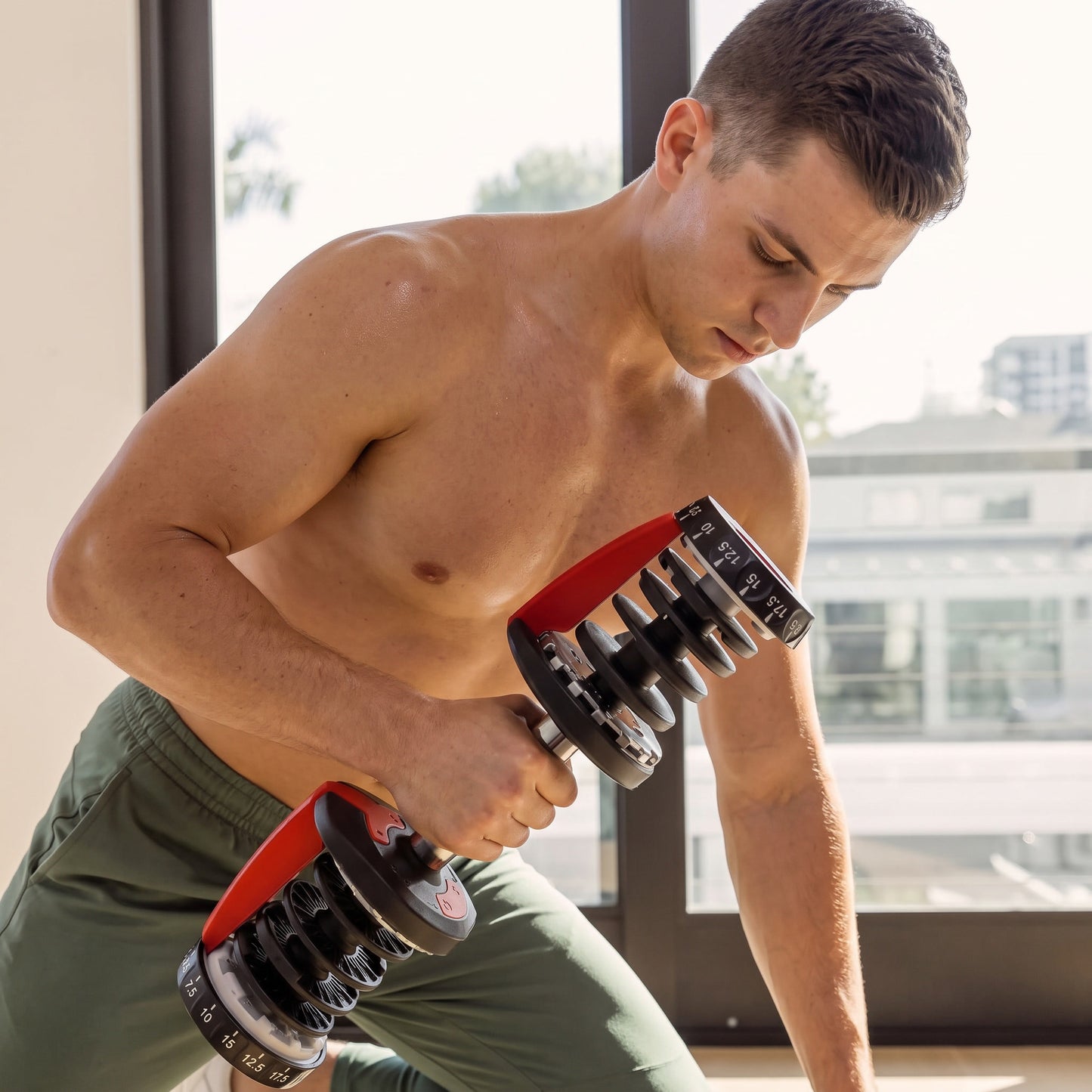 Haltère Réglable Homefit 2 à 24 kg – 15 Niveaux de Poids – Réglage Rapide – Base Incluse