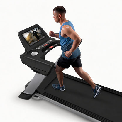 Tapis de course Evo Ultra – 20 km/h – Inclinaison 18 % – 7 CV – Écran tactile 21,5"